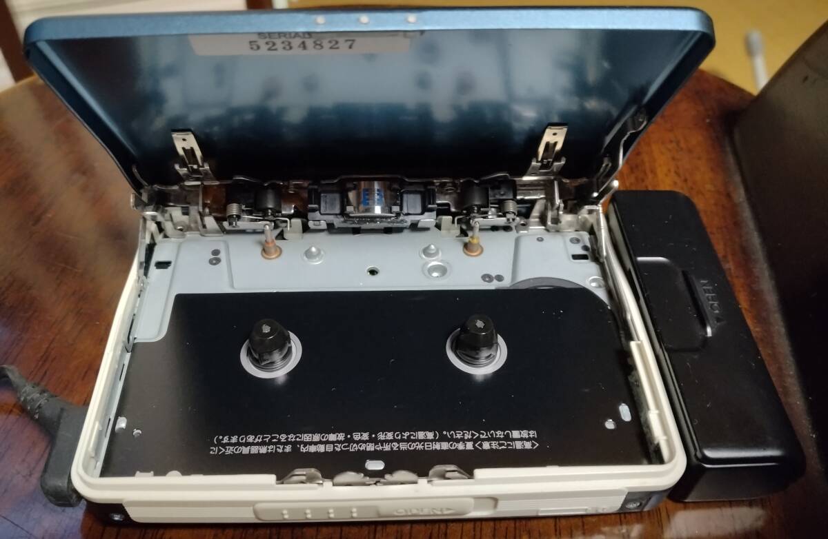 【ジャンク]SONY WALKMAN WM-EX631