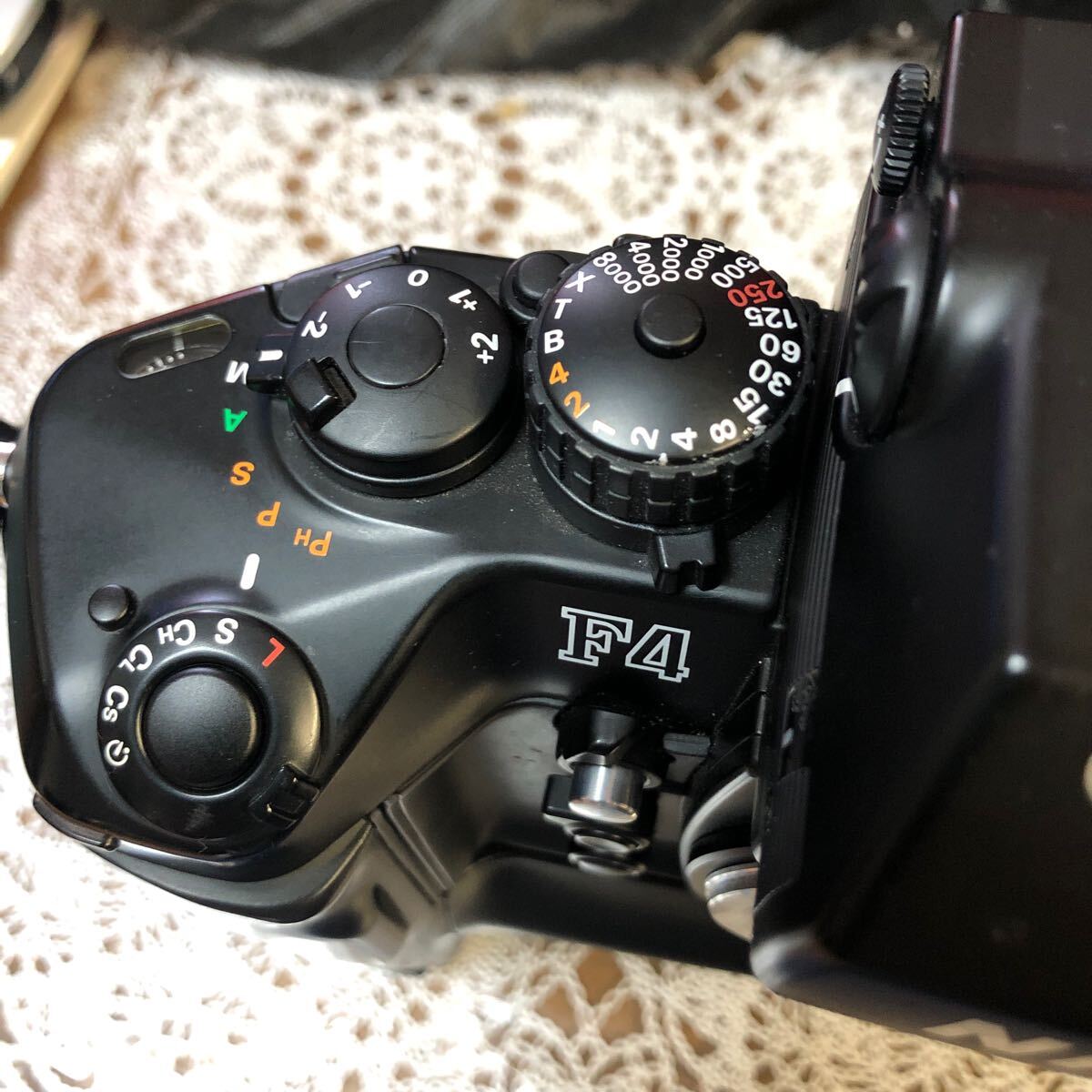 ニコン F4E ボデーMB-23付き