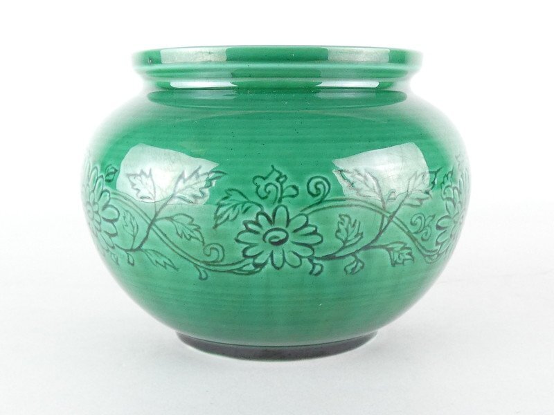 【扇屋】 三浦竹軒 造「青交趾唐草紋 建水」共箱 高さ 約9cm 幅 約12cm 蓋置 杓立 水指 棗 香合 茶碗 茶道具