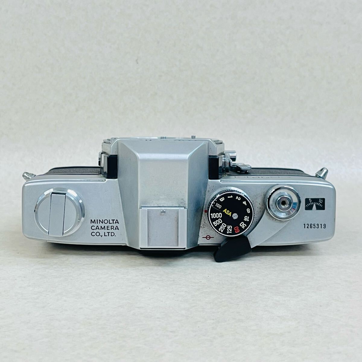 F2600/ MINOLTA SR-T 101 пленочный фотоаппарат утиль 