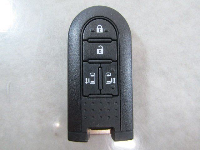 ◎[98A:C4] 美品 トヨタ M900A タンク 4ボタン スマートキー キーレス [007AC0154]【送料 全國(guó)一律 430円】