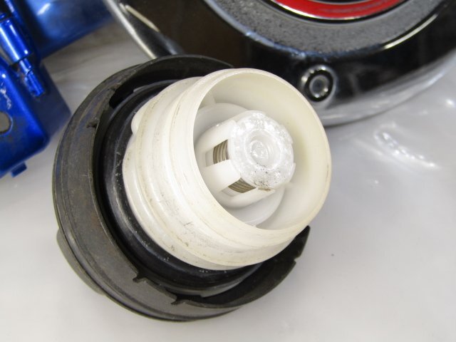 *[40B+EE1] Honda Vezel RU3 горловина топливного бака покрытие топливный бак покрытие fe-ru крышка аксессуары 