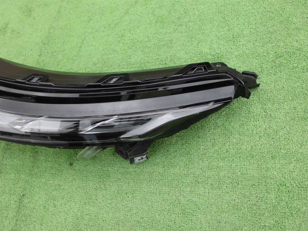 GN0W Outlander левый передний комбинированный фонарь указатель поворота ICHIKOH 3473