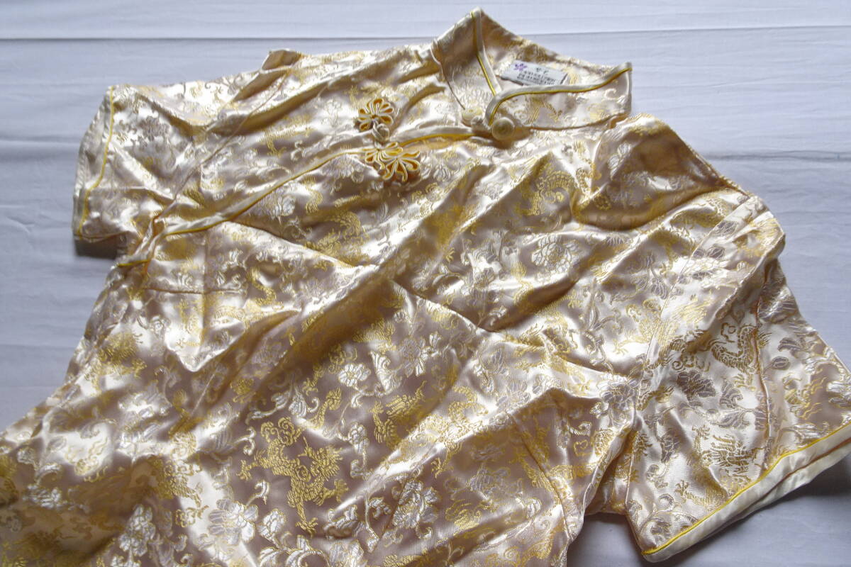  платье в китайском стиле / костюмы / короткий рукав платье-мини / глянец чувство. есть материалы / sexy / кромка боковой разрез / пастель желтый /L размер (5/2R7)