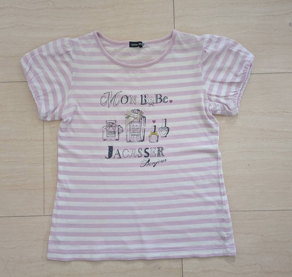 BeBe　ベベ　キュートな裝飾　半袖Tシャツ　サイズ150