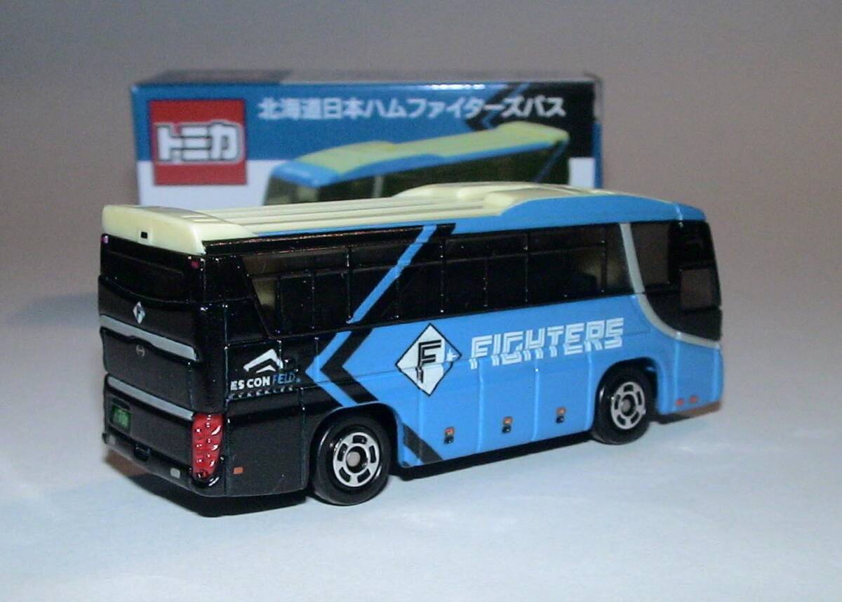新品 北海道日本ハムファイターズバス 日野セレガ　＋　 Ｆビレッジクルーザー 三菱ふそうエアロスター _画像5