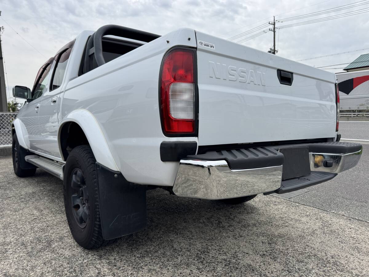 美車 ダットサントラックWキャブAX-LTD 4WD 車検令和7年12月 ガソリン オートマ サンルーフ ステップバンパー　程度良好　売り切り出品