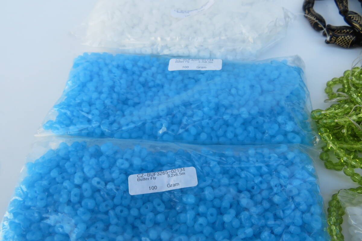 989☆未使用　チェコビーズのみ　 BEADS 大量　3kg以上