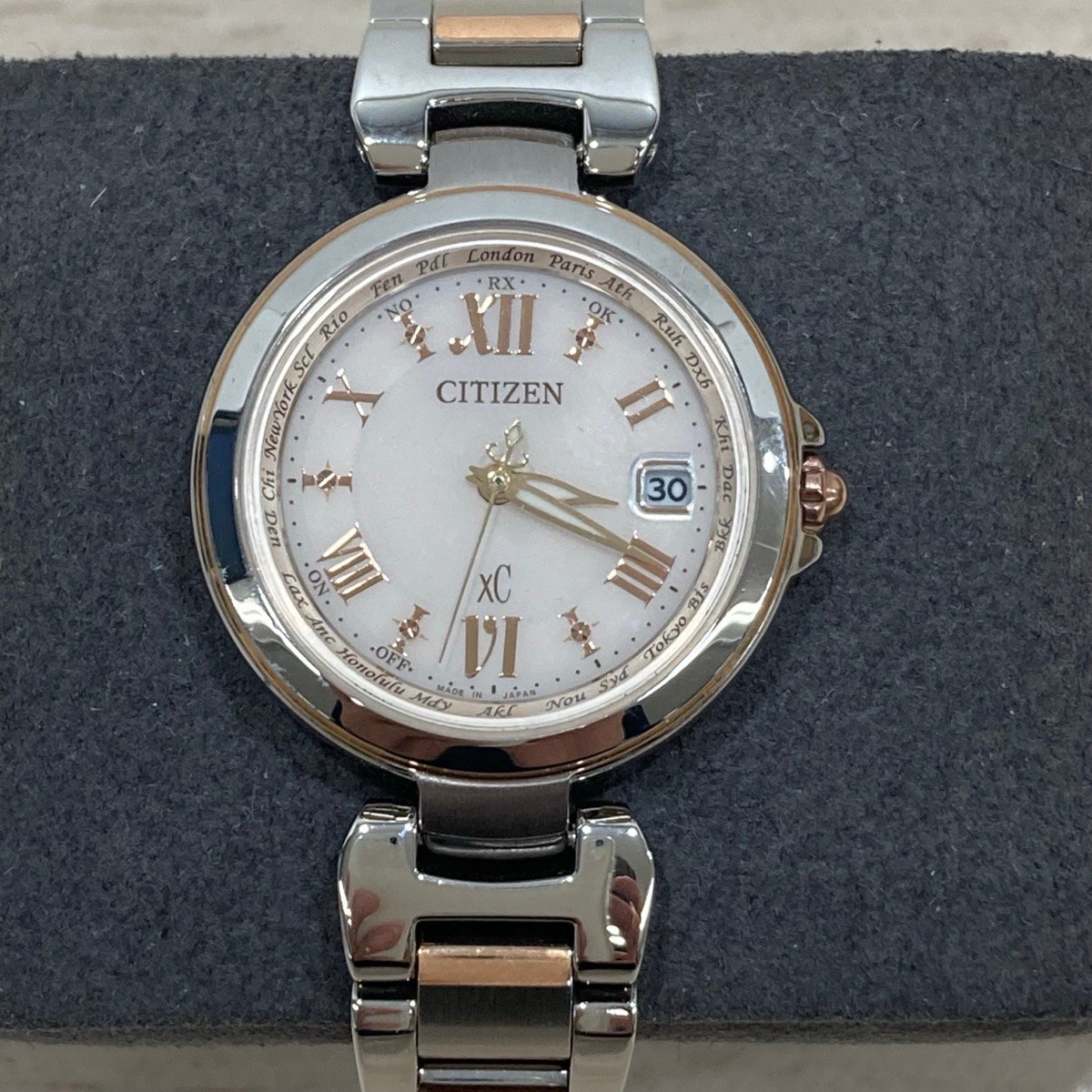 送料185円 CITIZEN シチズン H246-T019081 XC クロスシー レディース 腕時計 電波ソーラー エコドライブ デイト 稼働品[F4372]