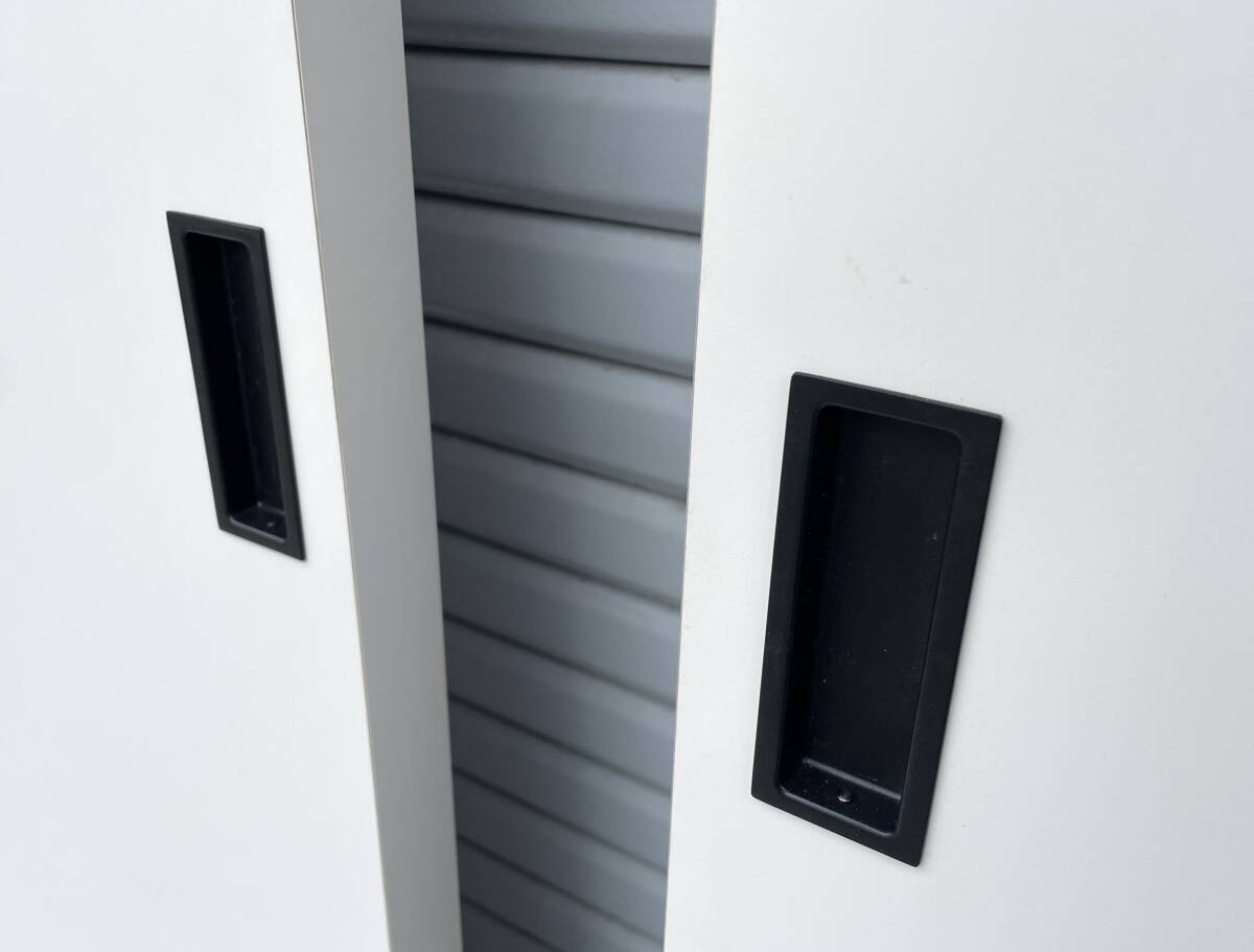 ◆モデルルーム展示品/引戸/間仕切り/スライドドア/3枚組/レール付/モダンデザイン/建具◆W6