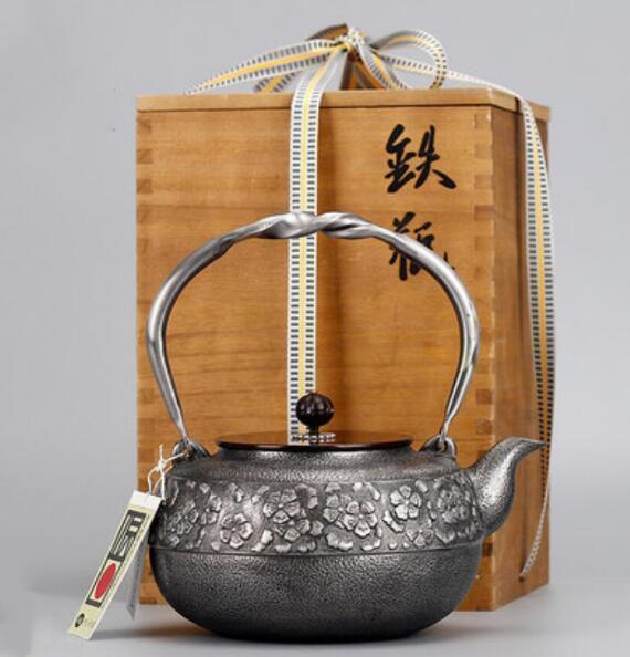 高級感満載！砂鉄 大容量鉄壺 コーティングなし 手作り鉄 やかん