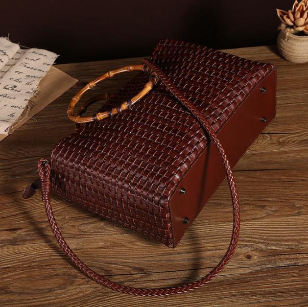 極美品 ★かごバック バスケット 籠バッグ 網(wǎng)代バッグ 天然素材 本革 牛革 トートバッグ 籠 バッグ ハンドメイド バンブーハンドル