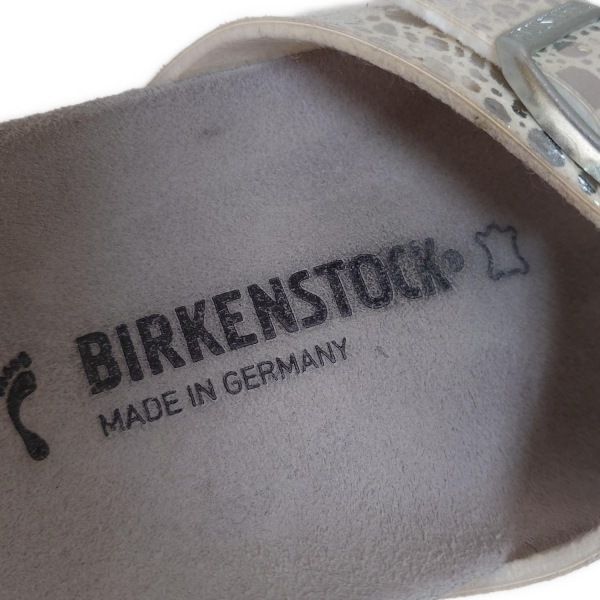  Birkenstock BIRKEN STOCK сандалии 37 - кожа белый × серебряный женский обувь 