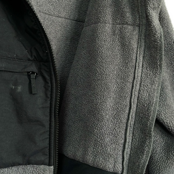 ノースフェイス THE NORTH FACE ブルゾン サイズM - グレー×黒 メンズ 長袖/秋/冬 ジャケット