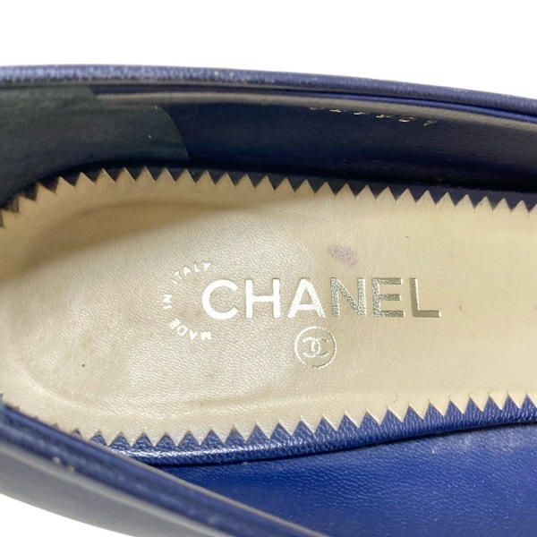 シャネル CHANEL パンプス 36 1/2C G29901 - レザー ネイビー×黒 レディース アウトソール張?zhí)鏈g 靴