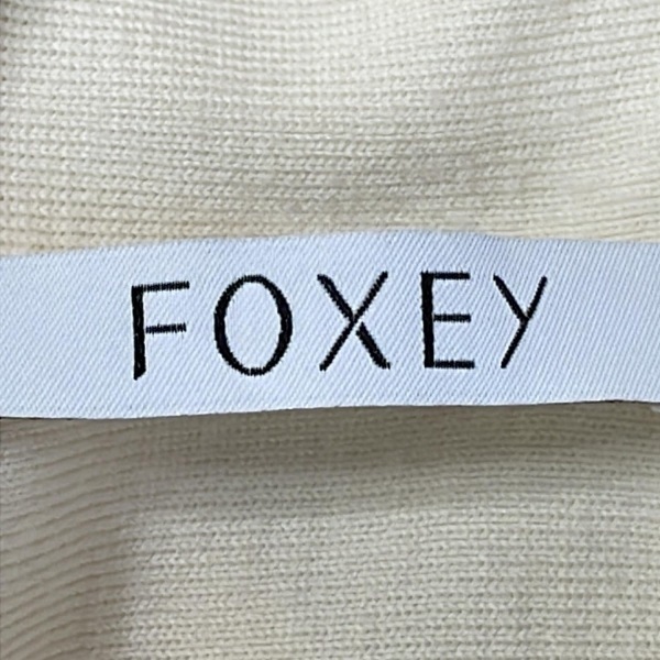 フォクシー FOXEY ノースリーブセーター/ニット サイズ42 L 38993 - アイボリー レディース タートルネック 美品 トップス_画像3