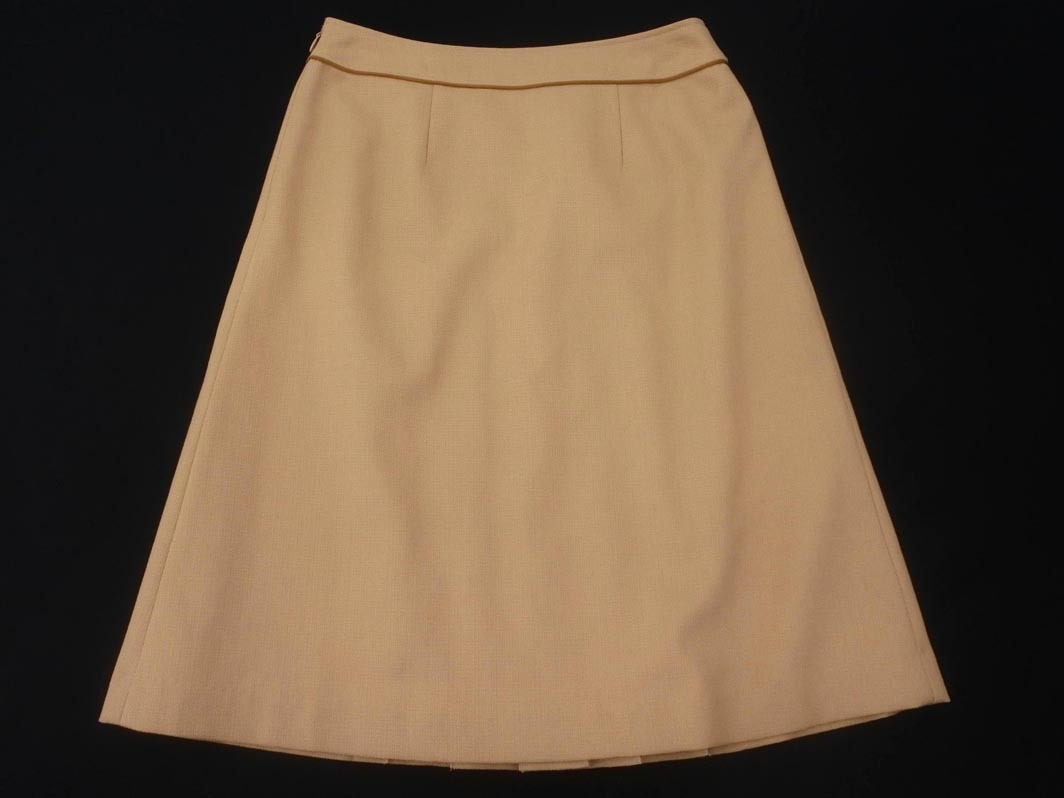 marie claire マリクレール タック Aライン 台形 スカート size67/ベージュ ■◇ ☆ feb9 レディース_画像5