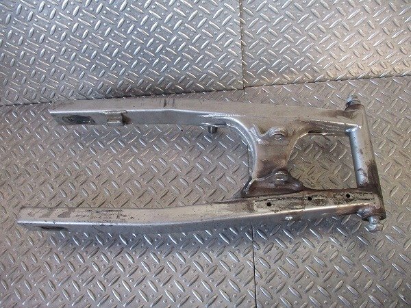 B41-06 KLX125 スイングアーム