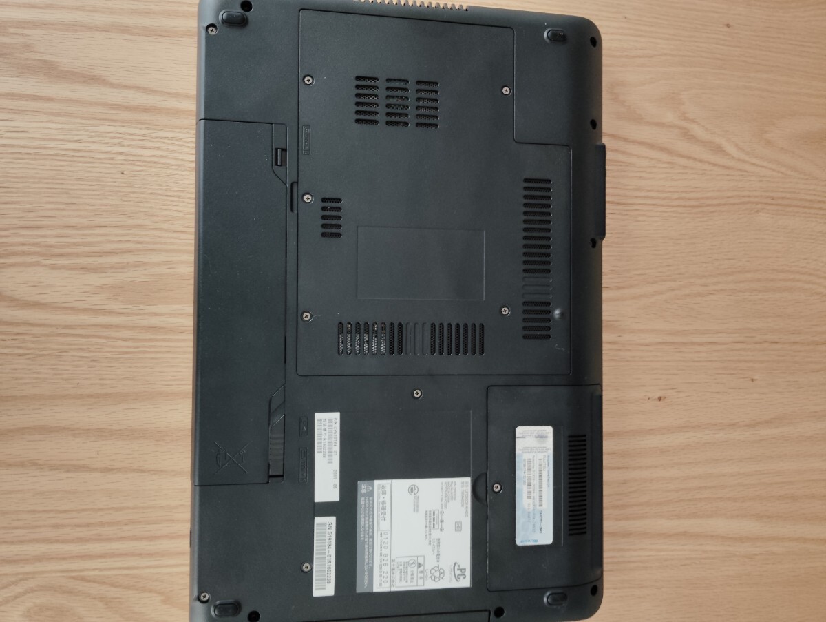 volvo診斷機　VIDA 2014D windows7pro LIFEBOOK AH42/C FMVA42CW HDD640GB メモリ4GB バッテリー駆動可能　ACアダプター、マウス付