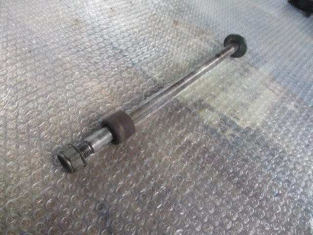 A7AF03 ドラッグスター400 リアアクスルシャフト S DragStar400 ジャンク