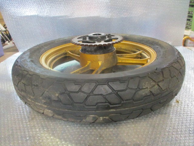 A7AF20 RG400ガンマ リアホイール HK31A S RG400Γ