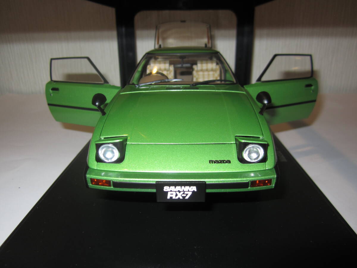  быстрое решение Auto Art 1/18 Mazda Savanna RX-7 (SA22C) Mach green metallic lik