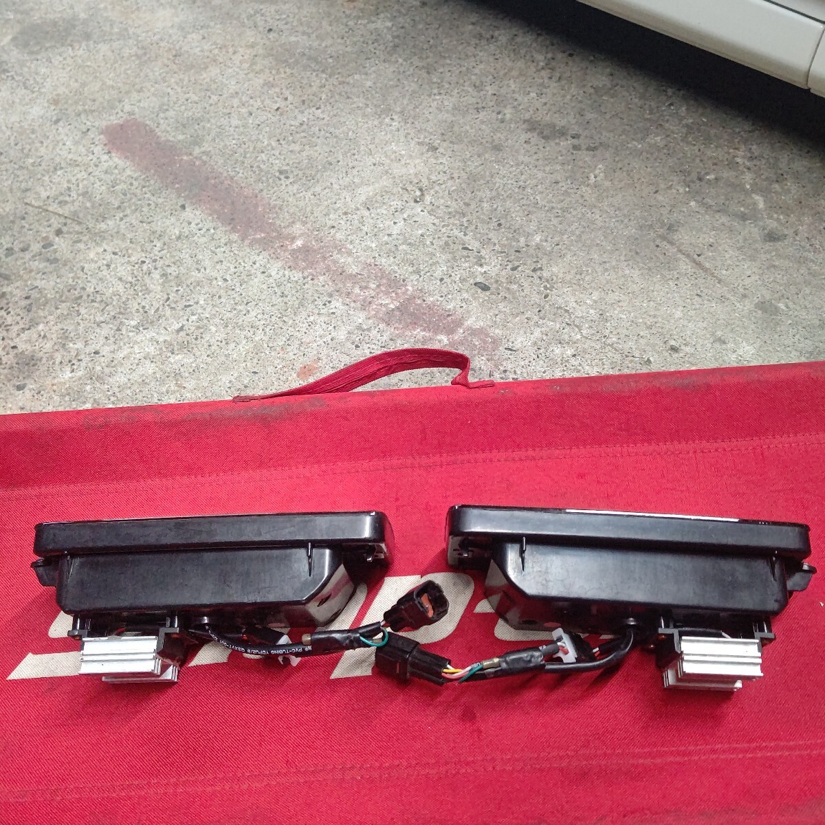 item_image_10
