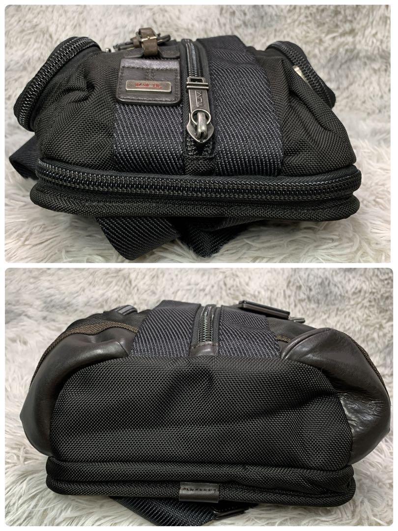 極美品 TUMI トゥミ Monterey モントレー ボディーバッグ ショルダーバッグ 大容量 肩掛け 斜め掛け 通勤 ビジネス 黒 ブラック メンズ