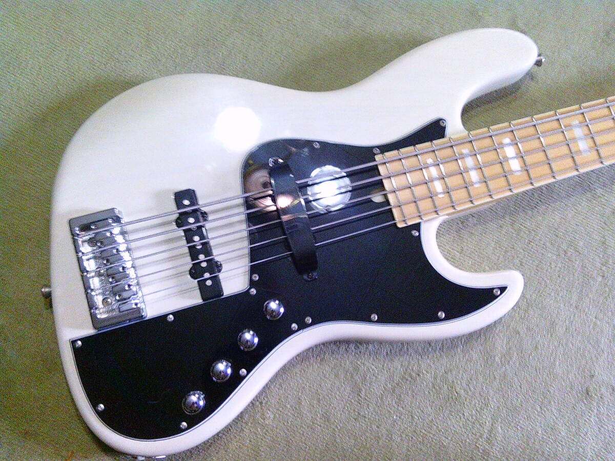 最終値下げ　Modified　Bass　Marcus Miller　Type　5strings　Bacchus　Hand Crafted Equipment?。迪谣ⅴ匹％芝侃`ス　サンプル音源付き