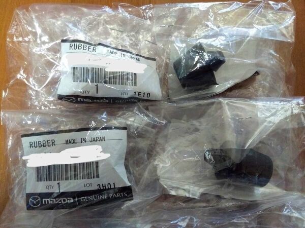 マツダ純正RX-7 FD3S ボンネットクッションラバー 左右 2×2個