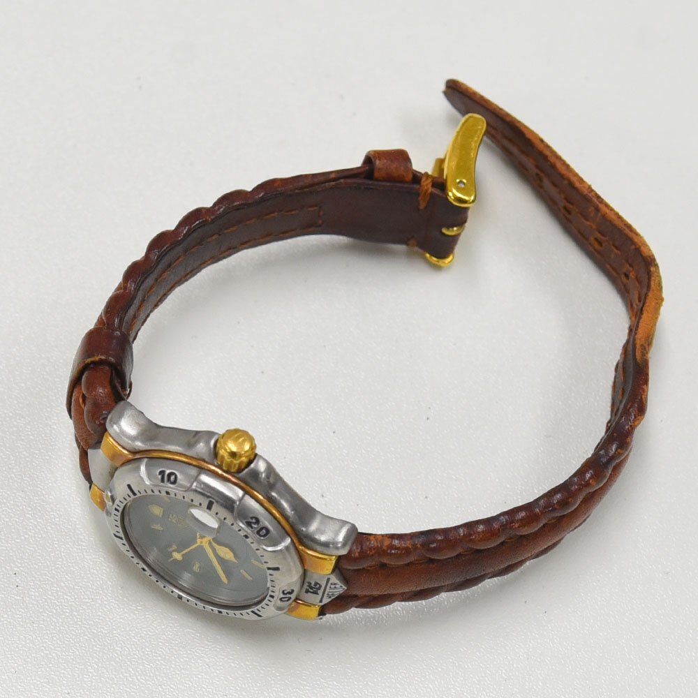 1円 可動(dòng)品 腕時(shí)計(jì) タグホイヤー TAG HEUER プロフェッショナル WH1353 クォーツ レディース 同梱不可