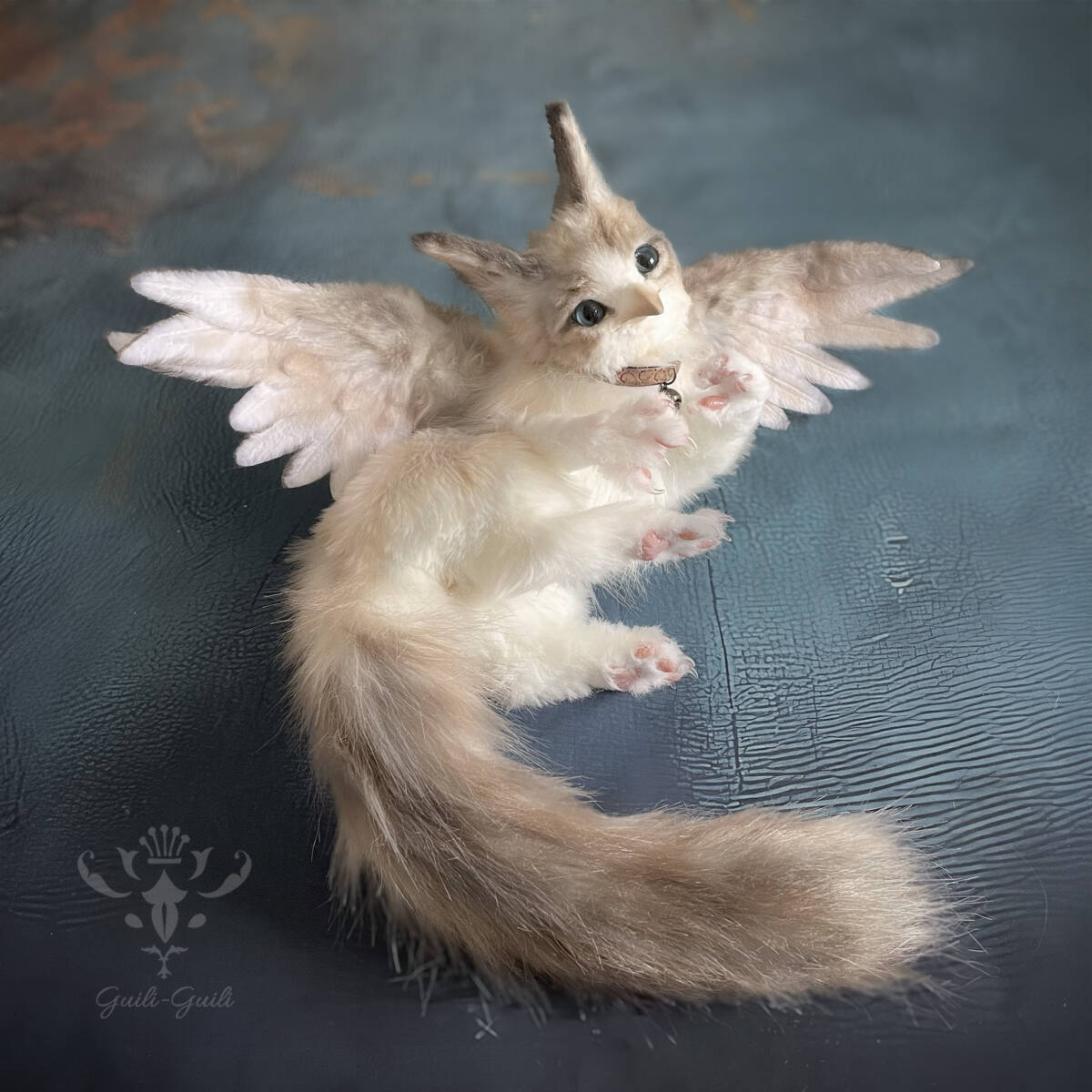 *guili-guili* ネコ科のグリフォン（ラグドール） /　フル可動アートドール 　架空生物　幻獣　ハンドメイド ぬいぐるみ artdoll griffon