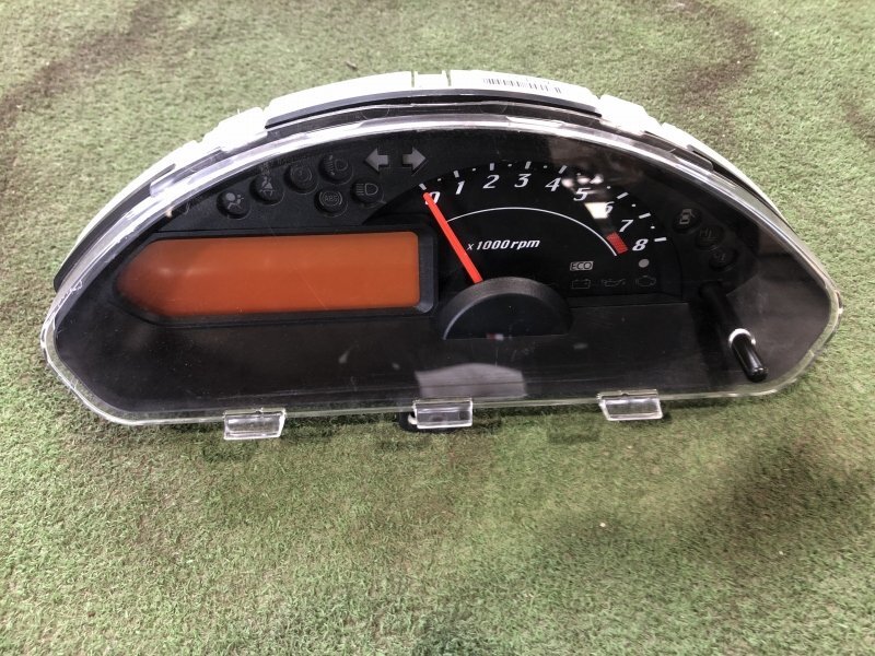 H82W ekスポーツ スピードメーター AT用 8100B 554 N2 距離 約106,432Km