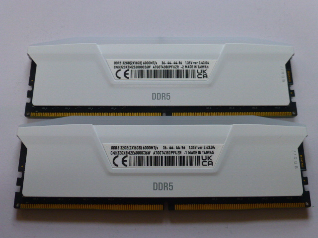 メモリ デスクトップパソコン用 CORSAIR VENGEANCE RGB DDR5-6000 PC5-48000 16GBx2枚 合計(jì)32GB 起動(dòng)確認(rèn)済みです CMH32GX5M2E6000C36W