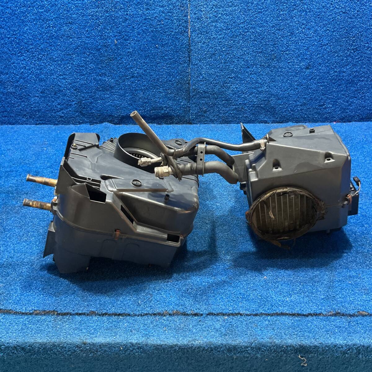 [AK-0028618][Z] H4 マツダ オートザム AUTOZAM AZ-1 塗装ムラ有り PG6SA PG6S　『　エバポレーター エアコンユニット　』　561302