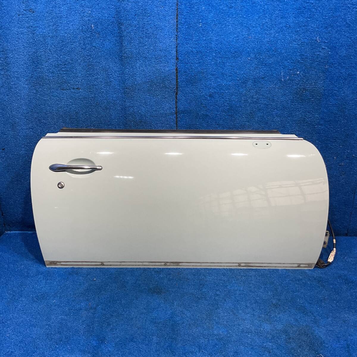 [AK-0029031] H4 日産 フィガロ FK10 希少 MA10ET　『　右 フロントドア　』　607928