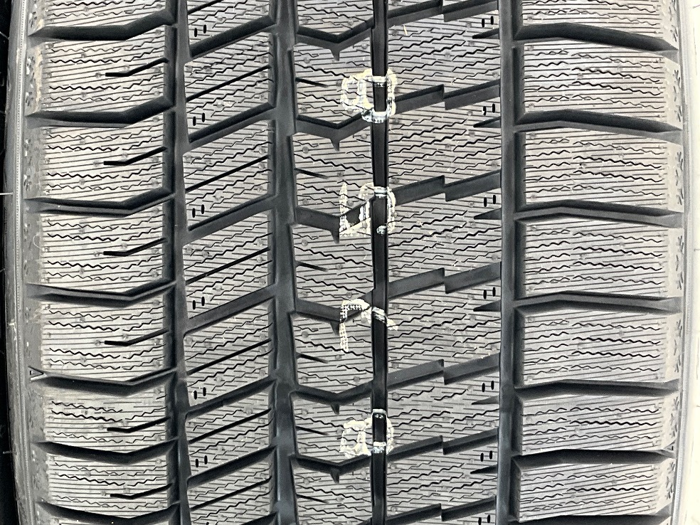 新品タイヤ 処分特価 2本セット 255/35R19 96Q グッドイヤー ICENAVI8 冬 スタッドレス 255/35/19 2シリーズ/3シリーズ b11932_画像2