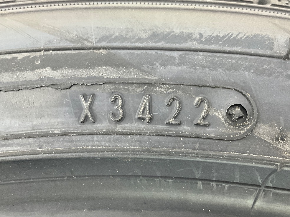 新品タイヤ 処分特価 2本セット 255/35R19 96Q グッドイヤー ICENAVI8 冬 スタッドレス 255/35/19 4シリーズ/M3/M4 b11938_画像3