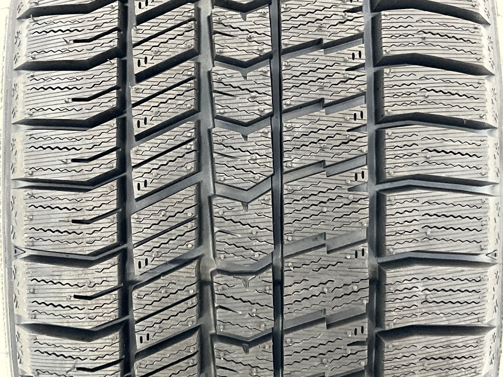 новый товар шина ликвидация специальная цена только один 235/40R18 95Q Goodyear ICE NAVI8 зима зимний 235/40/18 Kizashi /klalitib10960