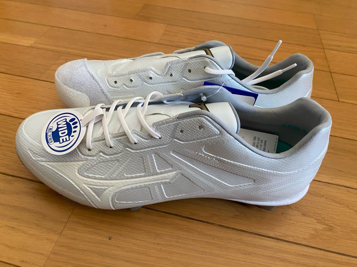 【新品未使用】野球ミズノ白スパイクP革付ワイド超硬金具