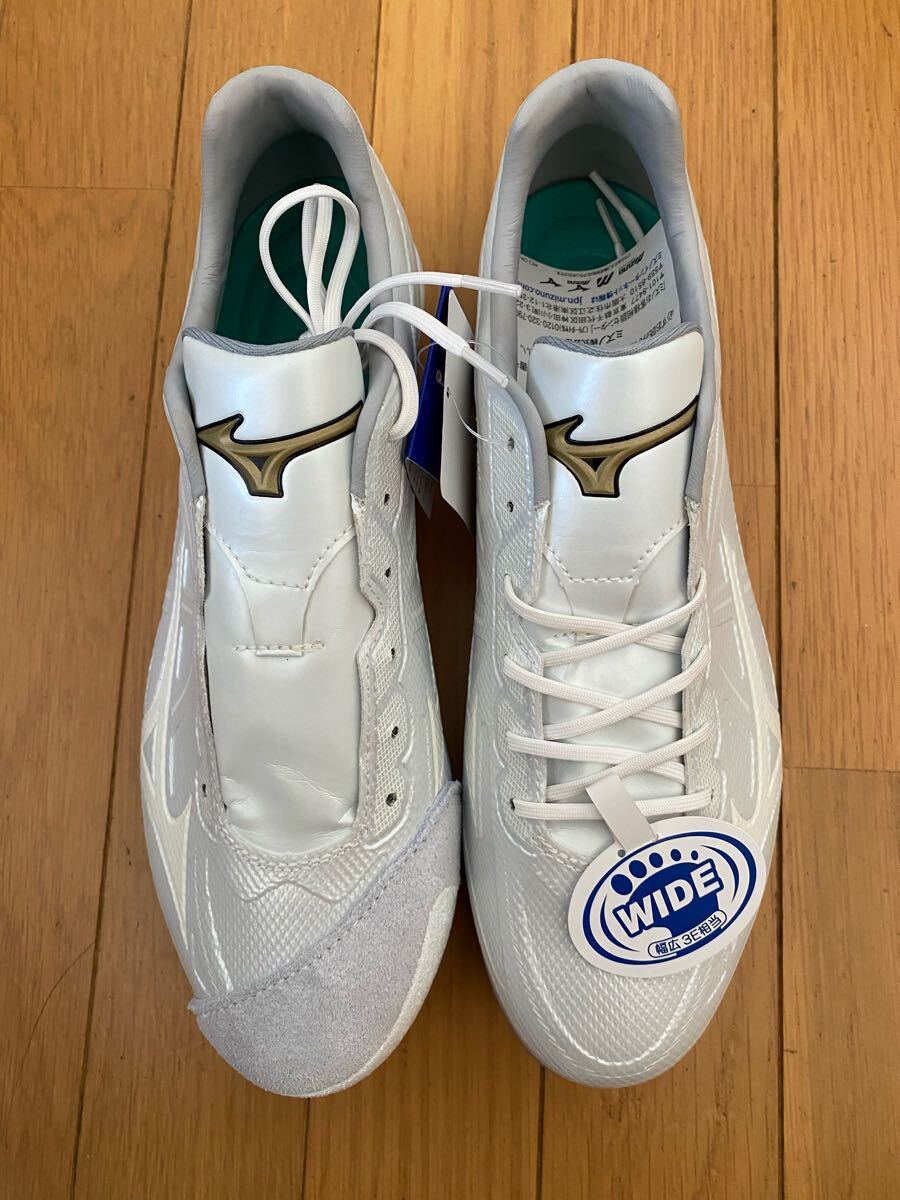 【新品未使用】野球ミズノ白スパイクP革付ワイド超硬金具