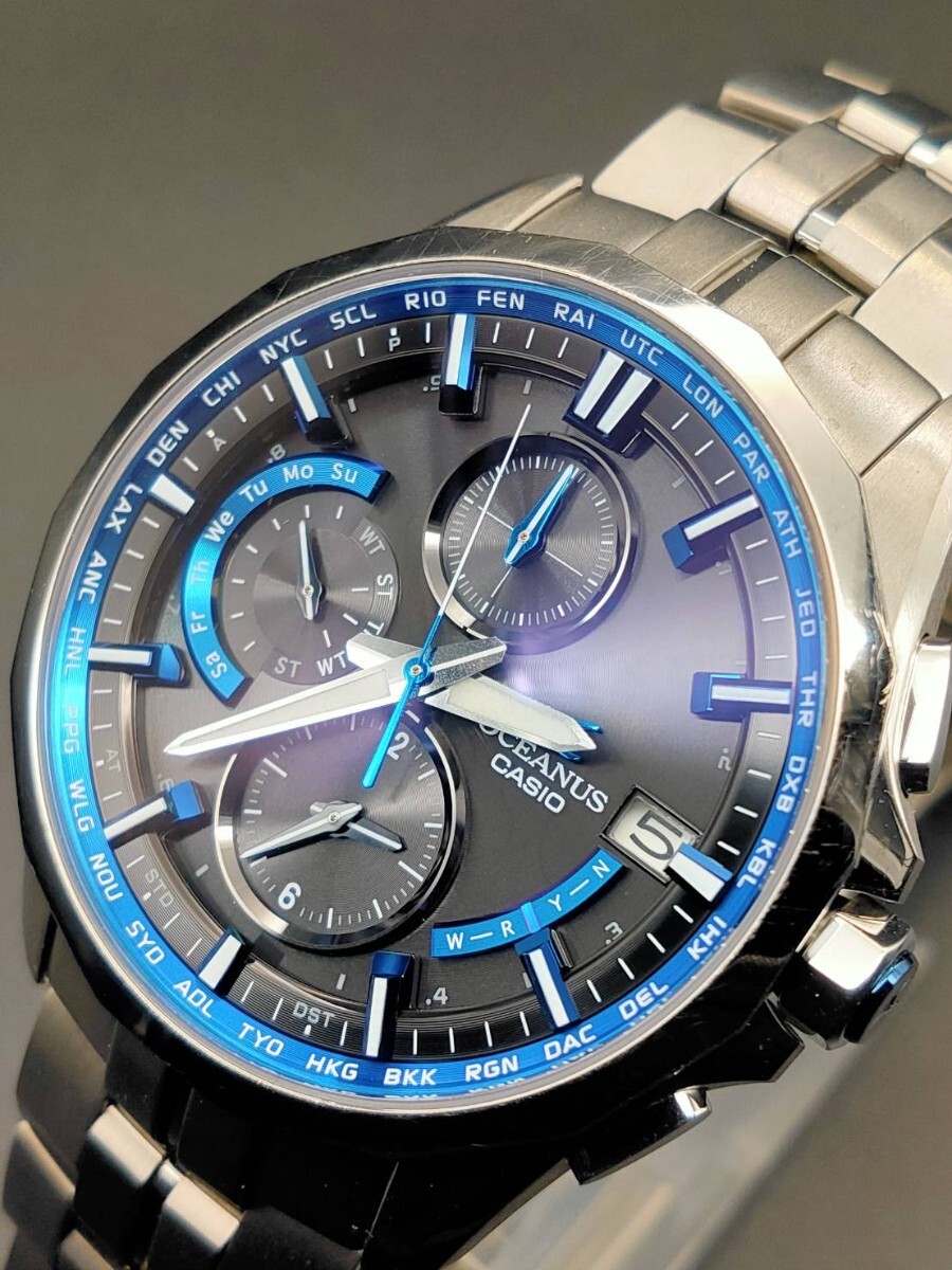 カシオ オシアナスOCW-S3000-1AJF 電波ソーラー ワールドタイム クロノグラフ メンズ腕時計 チタン 箱保取説コマ付