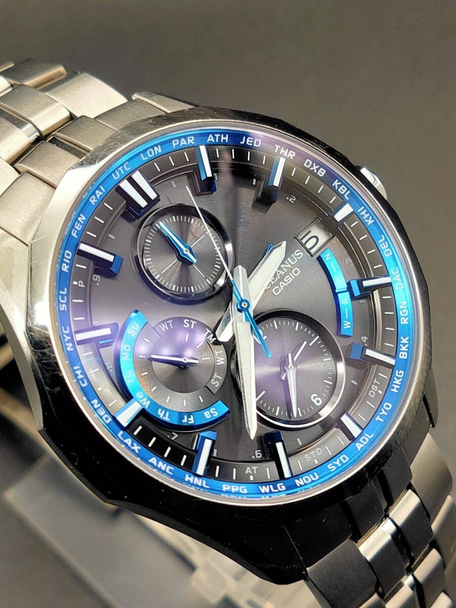 カシオ オシアナスOCW-S3000-1AJF 電波ソーラー ワールドタイム クロノグラフ メンズ腕時計 チタン 箱保取説コマ付