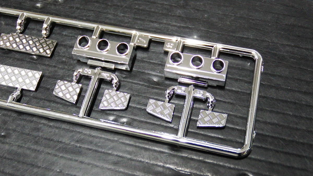  Fujimi 1/32 4t. Цу . задний фонарь 