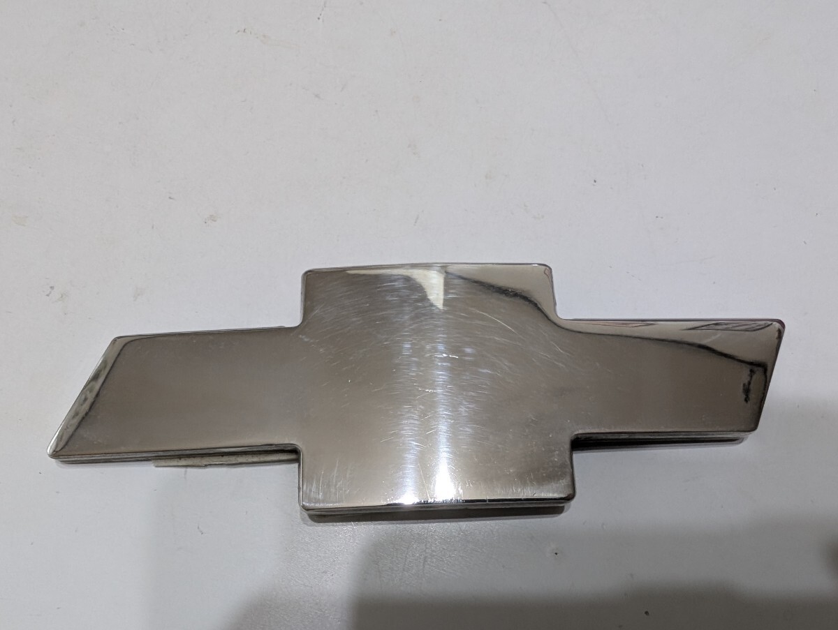 ビレット ボウタイエンブレム　アストロ　タホサバーバン　C1500等に