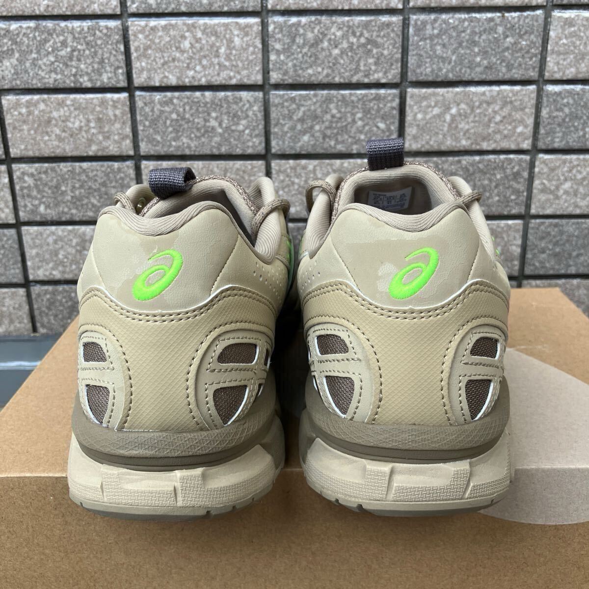 ★アシックス asics【GEL-SONOMA 15-50 】PEPPER/ILLUMINATE GREEN スポーツスタイルシューズ　1201B006-200 箱入　27.5cm
