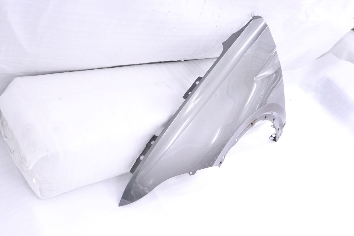 55-285★雹害 C1DKR VW T-CROSS 左フェンダー 2GM821105B グレーラメ 補修用 純正★フォルクスワーゲン (DM)_画像2