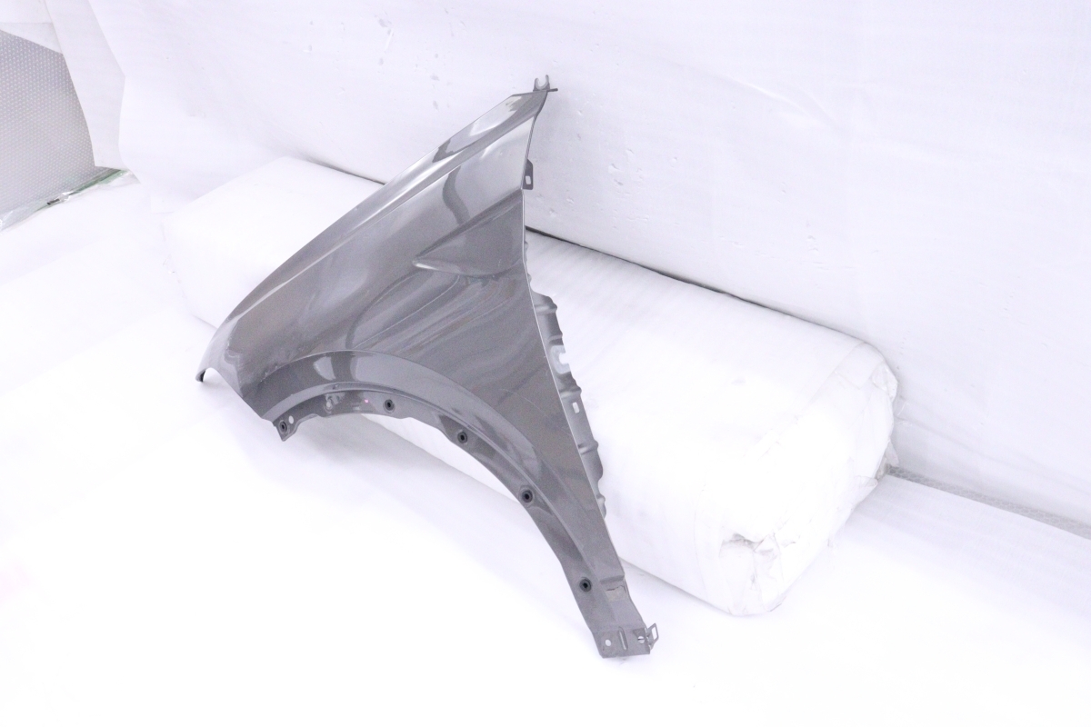 55-285★雹害 C1DKR VW T-CROSS 左フェンダー 2GM821105B グレーラメ 補修用 純正★フォルクスワーゲン (DM)_画像3
