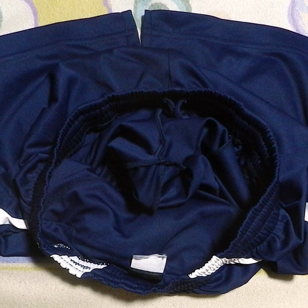 デサント Sports Magic ハーフパンツ スポーツウェア トレーニング ランニング ウォーキング サッカー 紺 子供 キッズ 120cm ? 150sm 美品