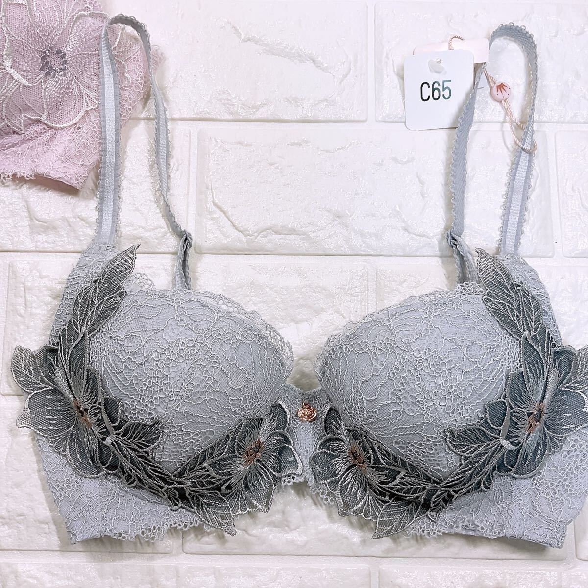 新品　トリンプ　フロラーレ　ブラジャー2枚セット　C65